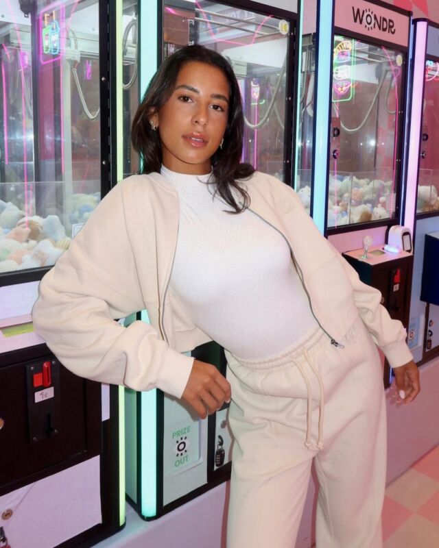 Babe wearing the KJ sand light zip sweat and mock neck body in kit 🤍 

New collection now available on www.katejune.com

#KATEJUNE #yourKJ #newcollection